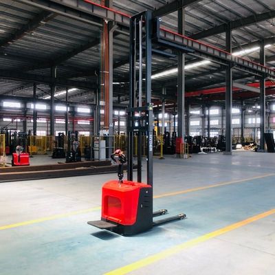 2.0t Load Capacity Electric Forklift Stacker for Pallet and 4m Lifting Height